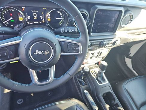 Used 2023 Jeep Wrangler Unlimited Rubicon 4xe AWD/4WD image 10