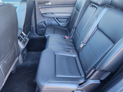 Certified 2022 Volkswagen Atlas SE image 19