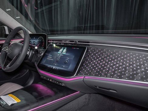 New 2026 Mercedes-Benz E 350 4MATIC Sedan image 15