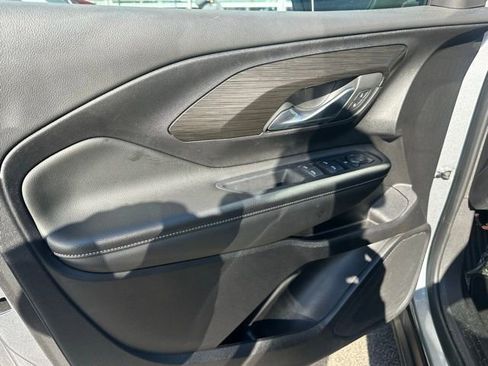 Certified 2024 GMC Terrain SLE image 25