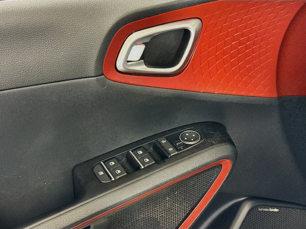 Used 2022 Kia Soul Turbo FWD image 18