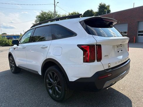 Certified 2022 Kia Sorento X-Line EX AWD/4WD image 4