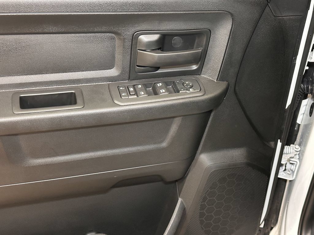 New 2026 RAM 2500 Tradesman AWD/4WD image 19