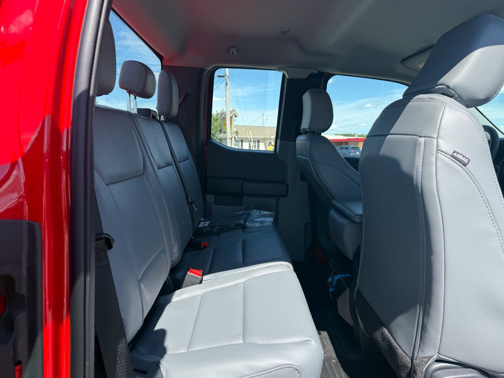 New 2025 Ford F250 XL w/ 360-Degree Camera Package RWD image 36