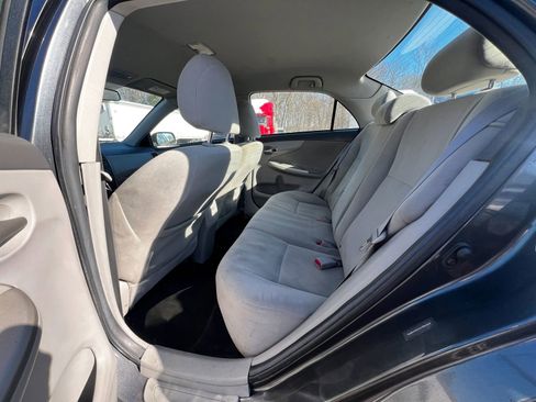 Used 2010 Toyota Corolla LE image 10