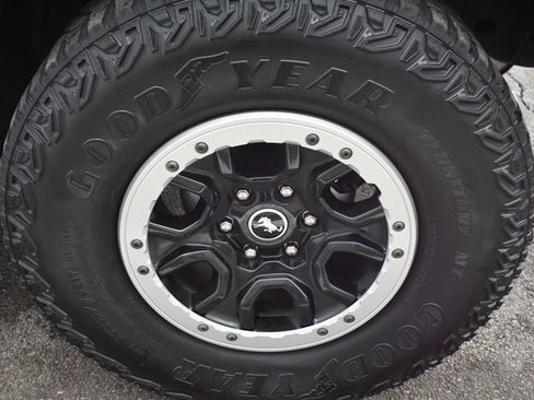 Used 2023 Ford Bronco Outer Banks w/ Sasquatch Package image 48