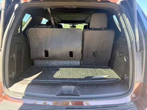 Used 2022 Chevrolet Tahoe LT w/ Luxury Package AWD/4WD image 9