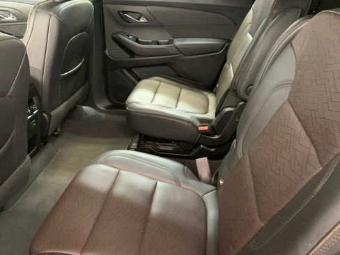 Used 2023 Chevrolet Traverse High Country image 5