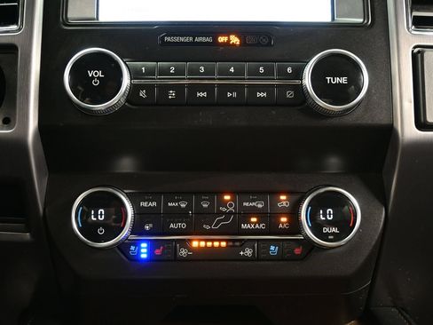 Used 2021 Ford Expedition Platinum AWD/4WD image 22