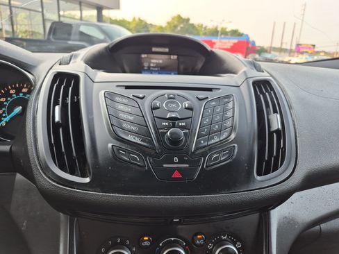 Used 2016 Ford Escape S FWD image 27