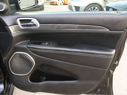 Used 2016 Jeep Grand Cherokee SRT AWD/4WD image 24
