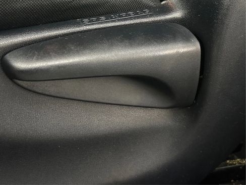 Used 2012 Toyota Yaris SE image 25