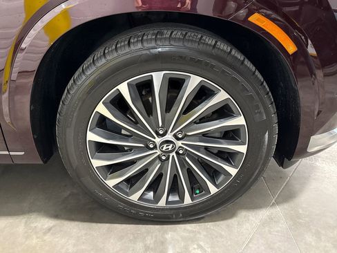 Used 2023 Hyundai Palisade Calligraphy image 17