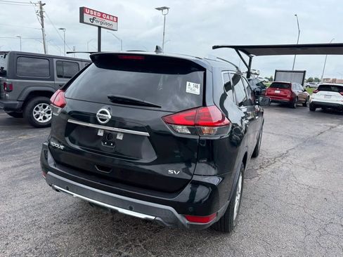 Used 2019 Nissan Rogue SV image 8