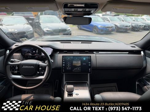 Used 2025 Land Rover Range Rover SE AWD/4WD image 28