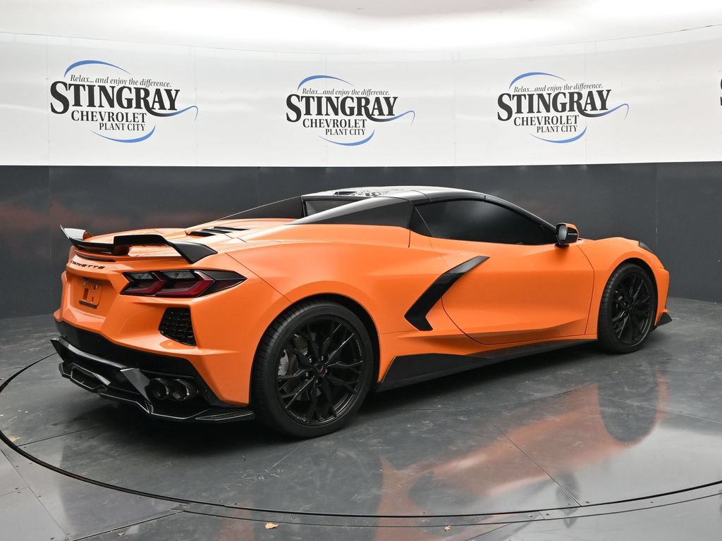 Used 2023 Chevrolet Corvette Stingray Premium Conv w/ Z51 Performance Package RWD image 7