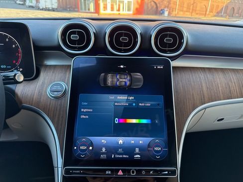 Certified 2022 Mercedes-Benz C 300 4MATIC Sedan image 31