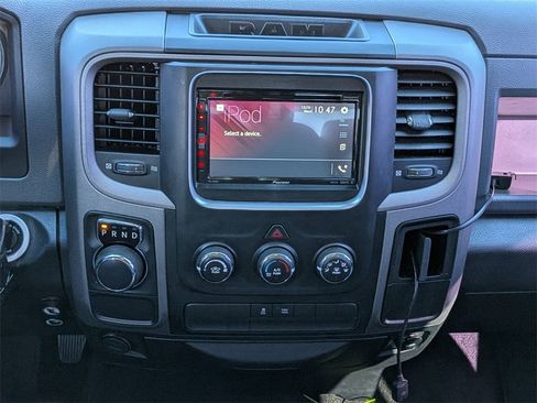 Used 2015 RAM 1500 Express image 17