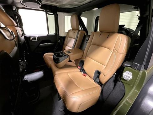Used 2021 Jeep Wrangler Unlimited Rubicon AWD/4WD image 26