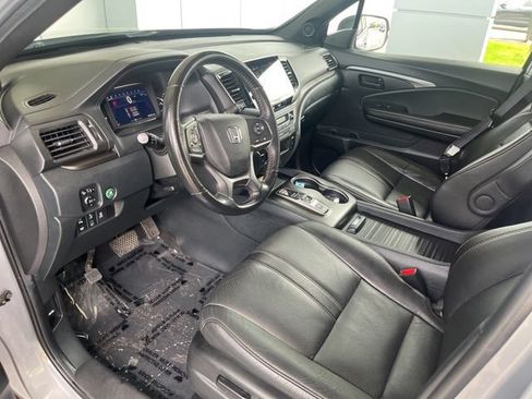 Used 2023 Honda Passport TrailSport image 22