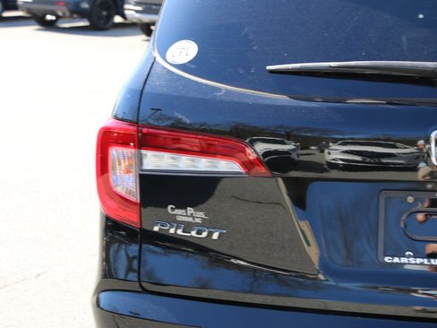 Used 2021 Honda Pilot Touring image 6