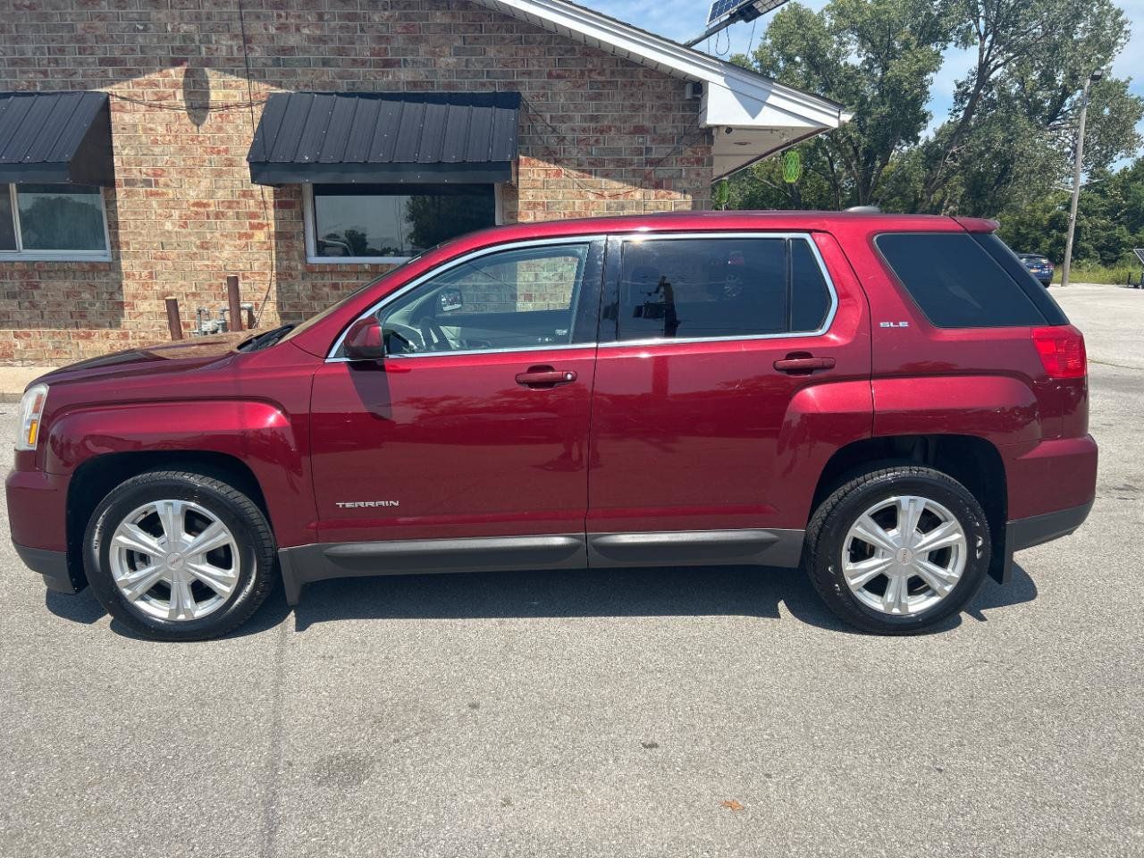 Used 2017 GMC Terrain SLE AWD/4WD image 10