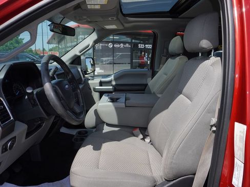 Used 2016 Ford F150 XLT w/ Equipment Group 302A Luxury AWD/4WD image 23