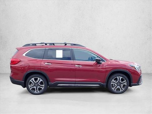 Used 2025 Subaru Ascent Touring w/ Popular Package #1 AWD/4WD image 5
