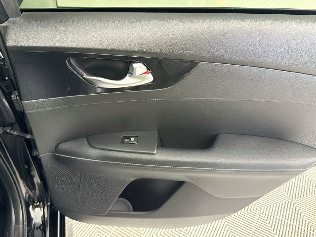 Used 2023 Kia Forte GT-Line w/ GT-Line Technology Package FWD image 25