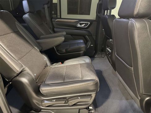 Used 2023 Chevrolet Suburban High Country w/ Premium Package 2 image 11