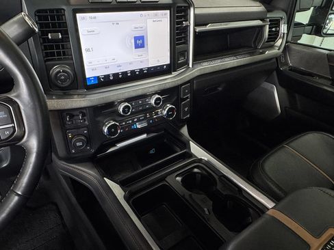 Used 2024 Ford F250 Platinum AWD/4WD image 18