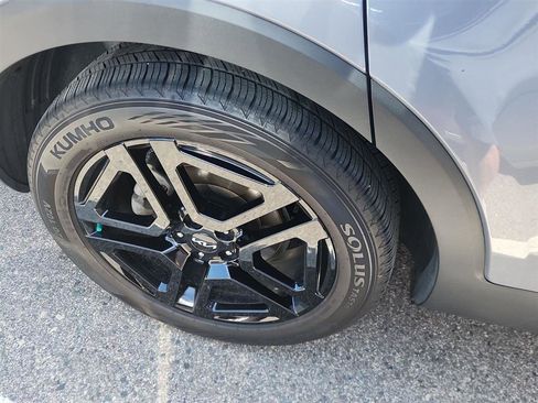 Used 2023 Kia Telluride EX X-Line AWD/4WD image 3