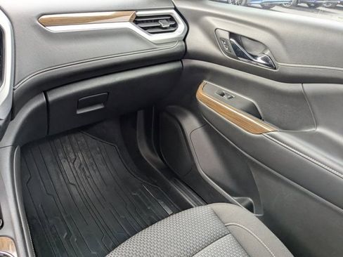 Used 2021 GMC Acadia SLE w/ Driver Convenience Package image 18