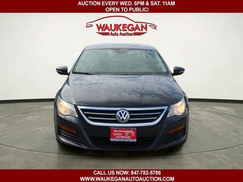 Used 2012 Volkswagen CC R-Line FWD image 2