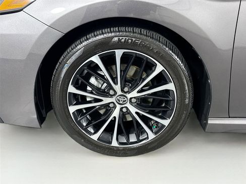 Certified 2022 Toyota Camry SE image 46