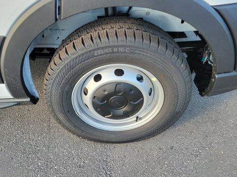 New 2026 Ford Transit 150 148 Medium Roof w/ Load Area Protection Package image 10