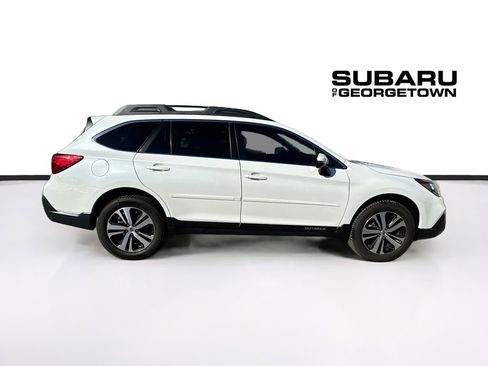Used 2019 Subaru Outback 2.5i Limited image 8