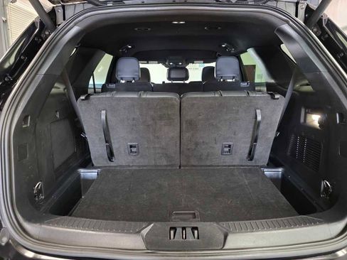 Used 2025 Ford Explorer ST-Line w/ ST-Line Street Pack image 20