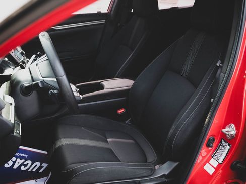 Used 2017 Honda Civic Sport image 12