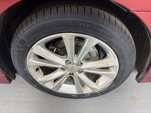 Used 2013 Subaru Legacy 2.5i Limited image 12