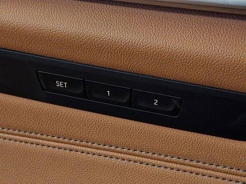 Certified 2022 BMW 530i xDrive w/ Convenience Package image 24