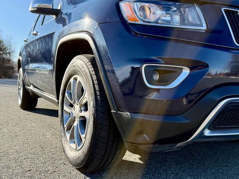 Used 2016 Jeep Grand Cherokee Limited image 12