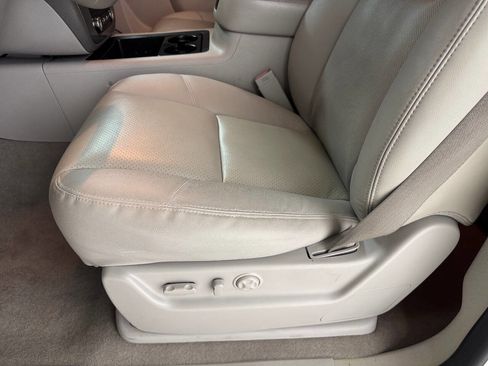 Used 2010 GMC Yukon SLT image 46