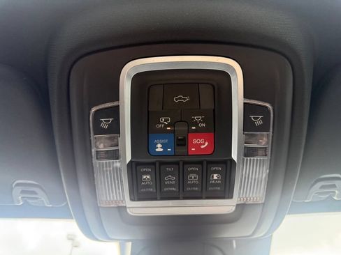 Used 2019 RAM 1500 Limited AWD/4WD image 36
