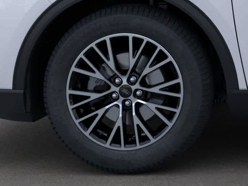 New 2025 Ford Escape SE w/ PHEV Premium Package FWD image 22
