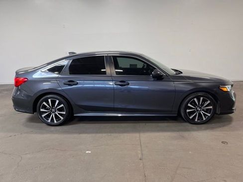 Used 2022 Honda Civic EX image 2