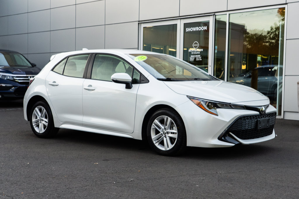 Used 2021 Toyota Corolla SE FWD image 1