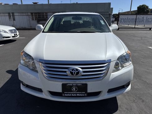 Used 2010 Toyota Avalon XLS image 8