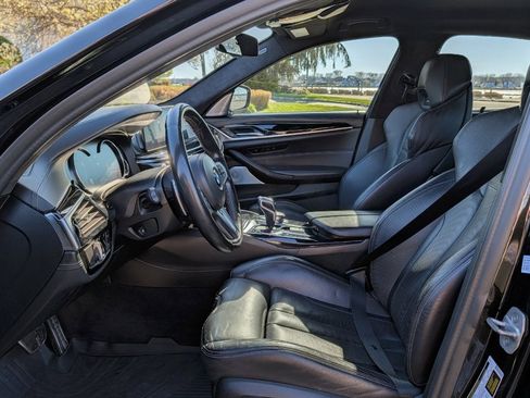 Used 2018 BMW M5 w/ Executive Package image 15