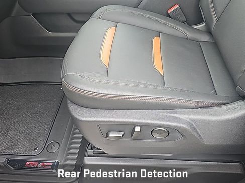 New 2026 GMC Sierra 1500 AT4 w/ AT4 Premium Package image 13